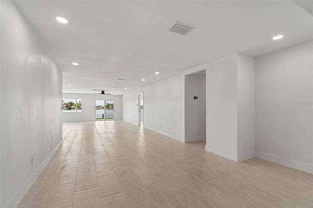 10238 TARPON DRIVE, Treasure Island, FL 33706