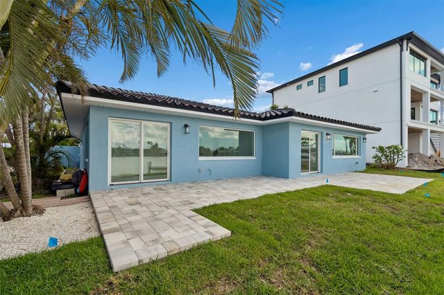 10238 TARPON DRIVE, Treasure Island, FL 33706