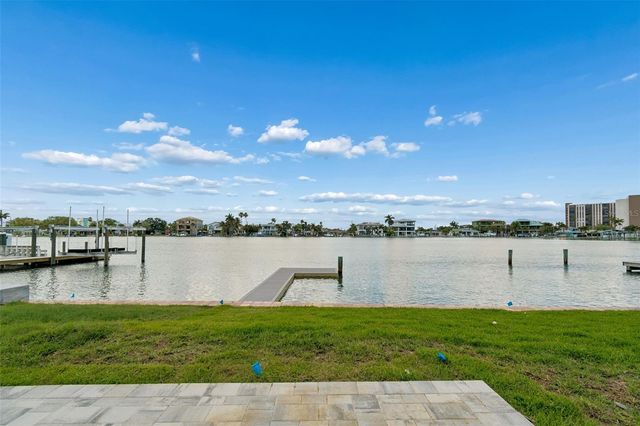 10238 TARPON DRIVE, Treasure Island, FL 33706