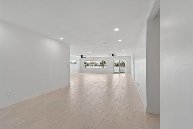 10238 TARPON DRIVE, Treasure Island, FL 33706