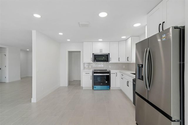 10238 TARPON DRIVE, Treasure Island, FL 33706