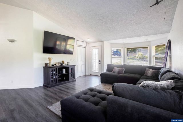 1660 Sieberg St NE, Keizer, OR 97303