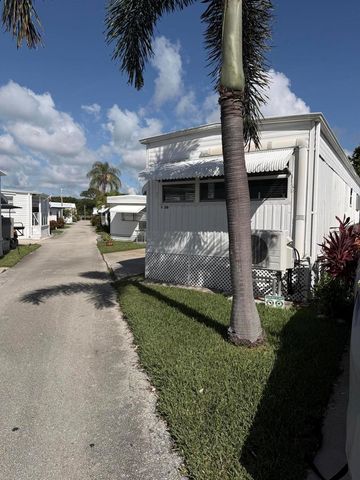 206 Eagle Drive E, Briny Breezes, FL 33435