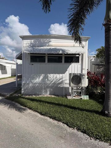 206 Eagle Drive E, Briny Breezes, FL 33435