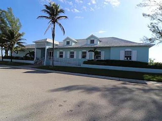 206 Eagle Drive E, Briny Breezes, FL 33435