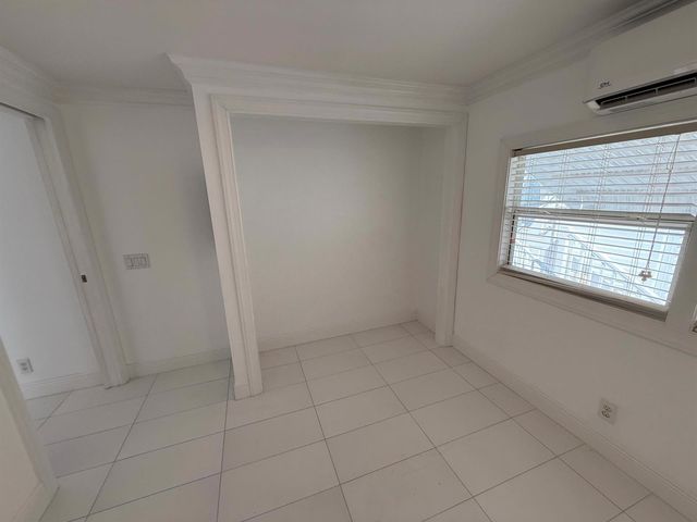 206 Eagle Drive E, Briny Breezes, FL 33435