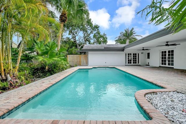 8501 SW 178th St 1, Palmetto Bay, FL 33157