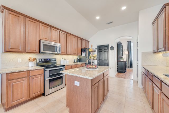 246 Meadow Ridge Circle, Royse City, TX 75189