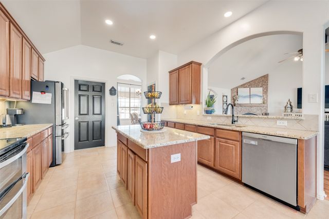 246 Meadow Ridge Circle, Royse City, TX 75189