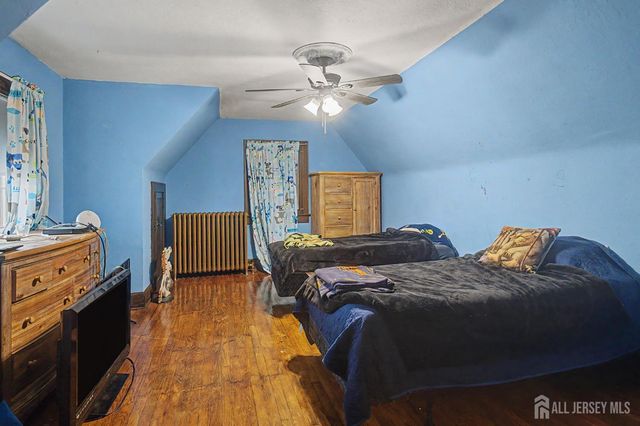 21 Elm Place, Milltown, NJ 08850