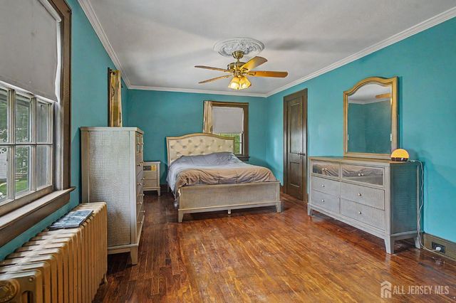 21 Elm Place, Milltown, NJ 08850