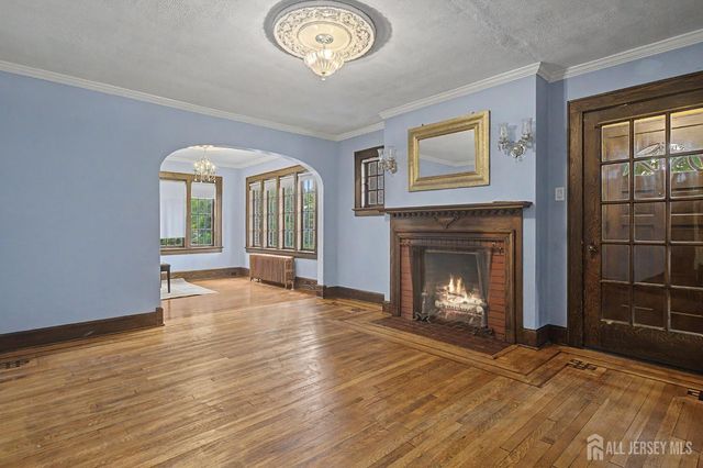21 Elm Place, Milltown, NJ 08850