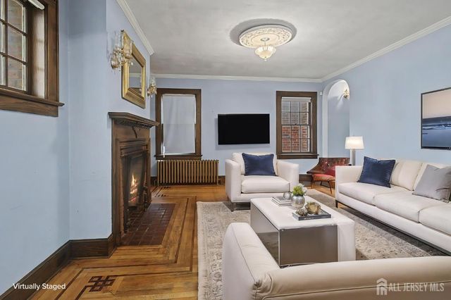 21 Elm Place, Milltown, NJ 08850