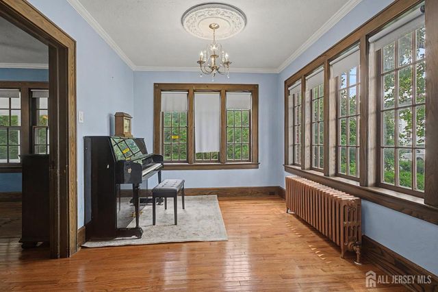 21 Elm Place, Milltown, NJ 08850