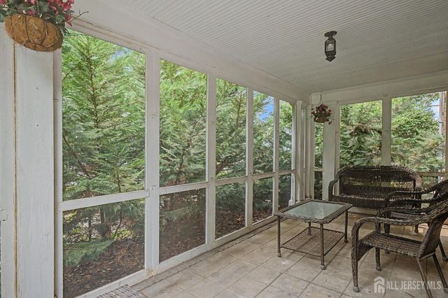21 Elm Place, Milltown, NJ 08850