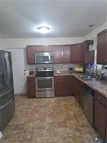 5347 Meadoway Rd, North Chesterfield, VA 23234