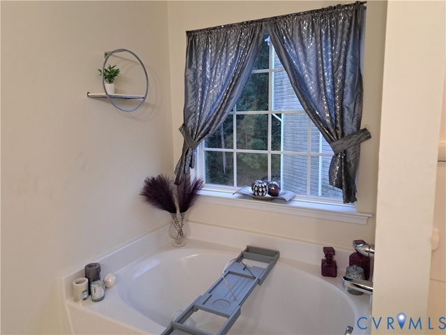 5347 Meadoway Rd, North Chesterfield, VA 23234