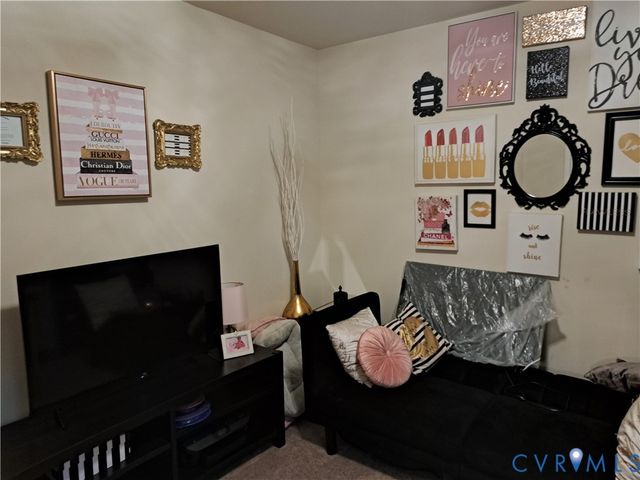 5347 Meadoway Rd, North Chesterfield, VA 23234