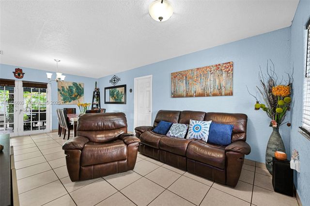 4020 E 10th Ave, Hialeah, FL 33013