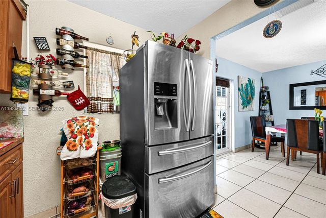 4020 E 10th Ave, Hialeah, FL 33013