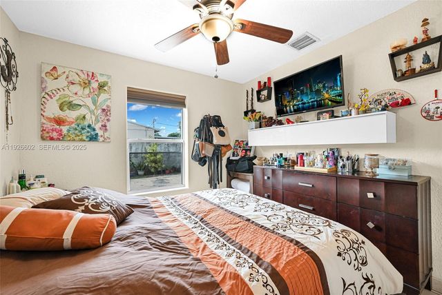 4020 E 10th Ave, Hialeah, FL 33013