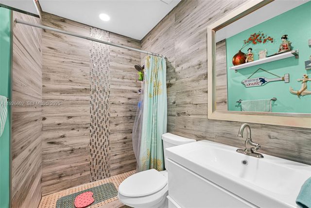 4020 E 10th Ave, Hialeah, FL 33013