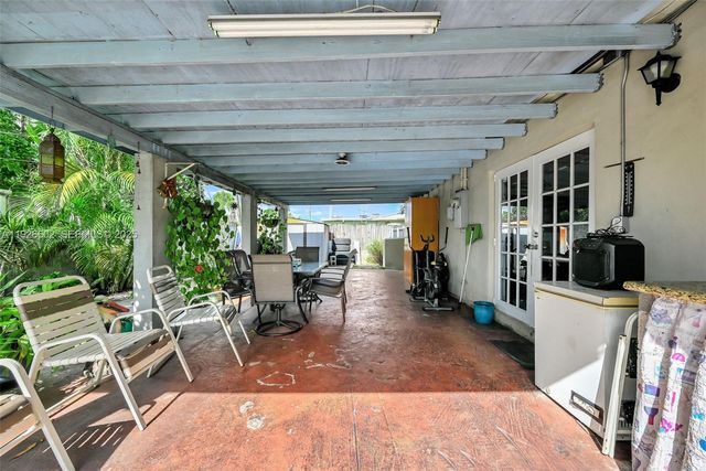 4020 E 10th Ave, Hialeah, FL 33013