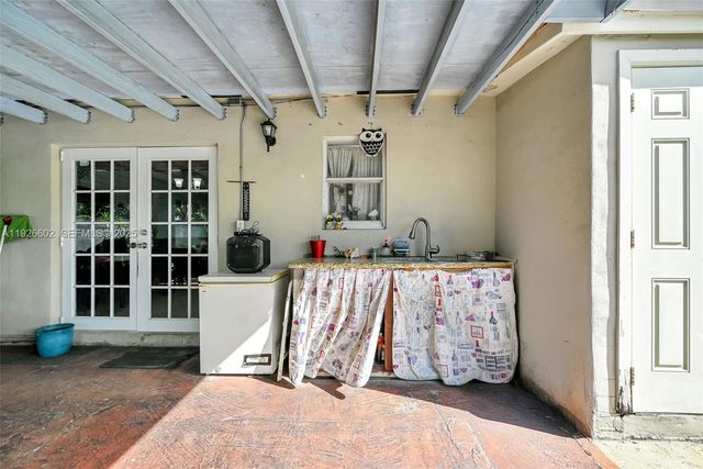 4020 E 10th Ave, Hialeah, FL 33013