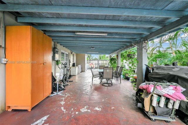 4020 E 10th Ave, Hialeah, FL 33013