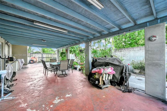 4020 E 10th Ave, Hialeah, FL 33013