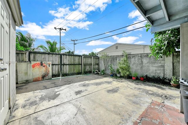 4020 E 10th Ave, Hialeah, FL 33013