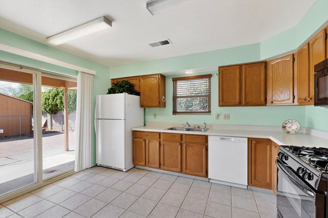 6286 ROADRUNNER Loop NE, Rio Rancho, NM 87144