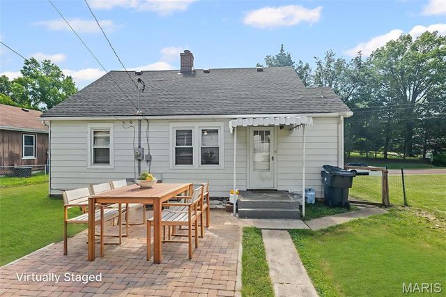 507 S 16th Street, Belleville, IL 62220