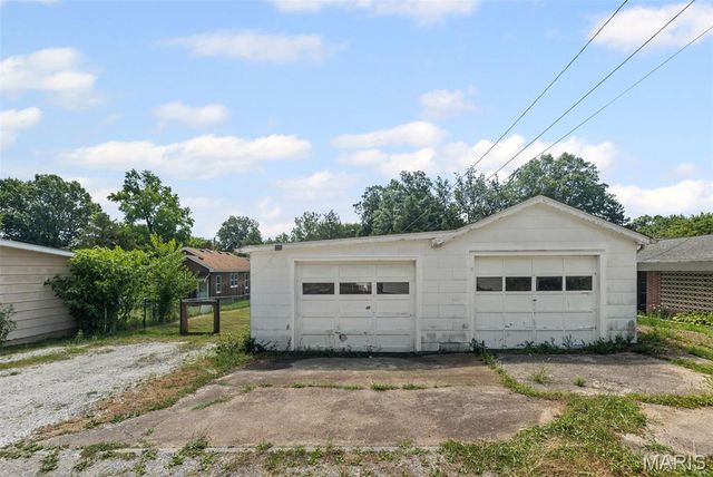 507 S 16th Street, Belleville, IL 62220