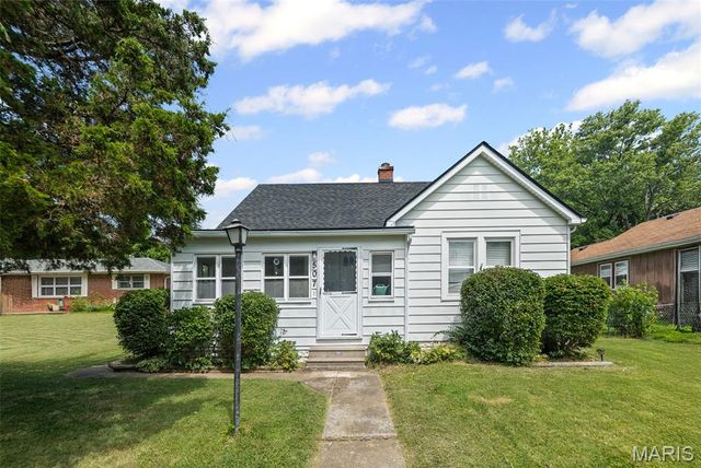 507 S 16th Street, Belleville, IL 62220