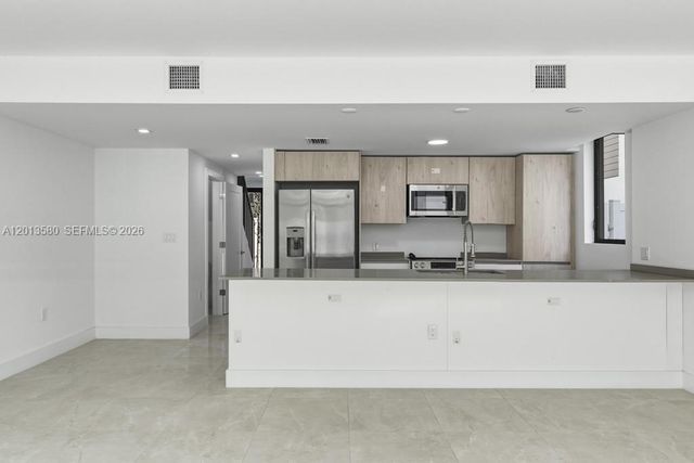 4120 S Oak Pl, Dania Beach, FL 33314