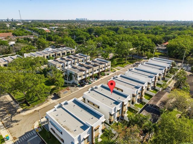 4120 S Oak Pl, Dania Beach, FL 33314