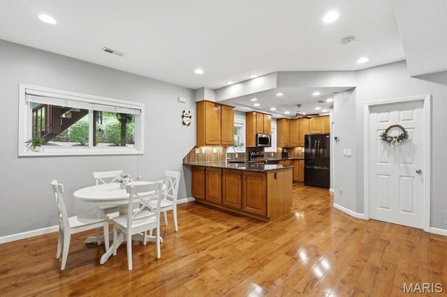 10935 Vauxhall Drive, Creve Coeur, MO 63146