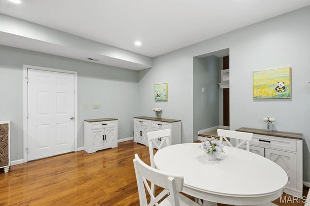 10935 Vauxhall Drive, Creve Coeur, MO 63146