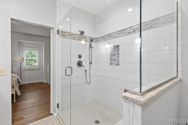 10935 Vauxhall Drive, Creve Coeur, MO 63146