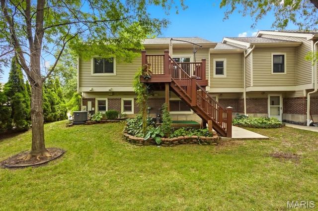 10935 Vauxhall Drive, Creve Coeur, MO 63146