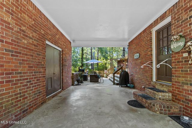 4201 Oak Hill Drive, Terry, MS 39170