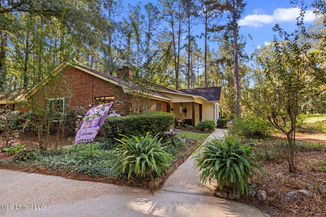 4201 Oak Hill Drive, Terry, MS 39170