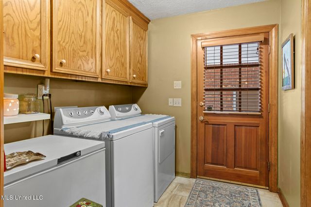 4201 Oak Hill Drive, Terry, MS 39170