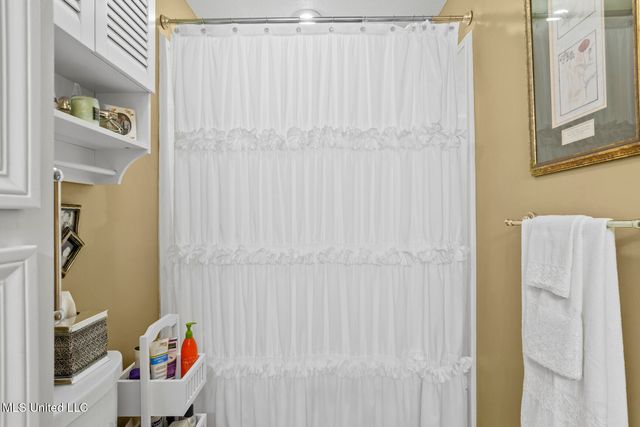 4201 Oak Hill Drive, Terry, MS 39170