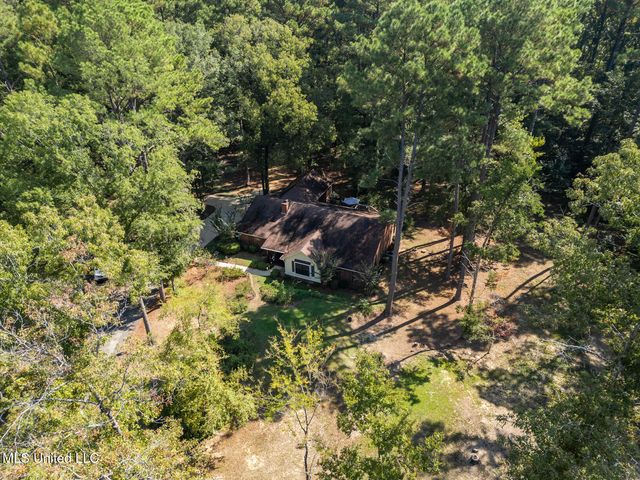 4201 Oak Hill Drive, Terry, MS 39170
