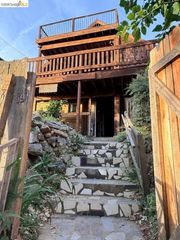 4432 Harbor View AVE, Oakland, CA 94619