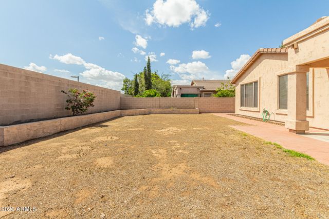 6211 W WIKIEUP Lane, Glendale, AZ 85308