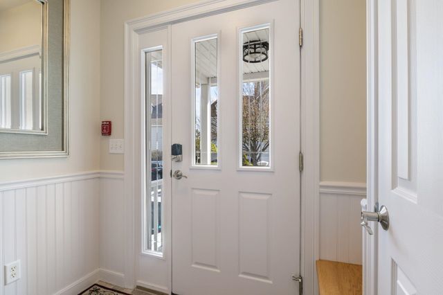 24 Harbor Rd Unit 4, Hampton, NH 03842
