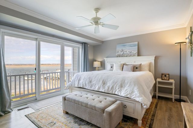 24 Harbor Rd Unit 4, Hampton, NH 03842